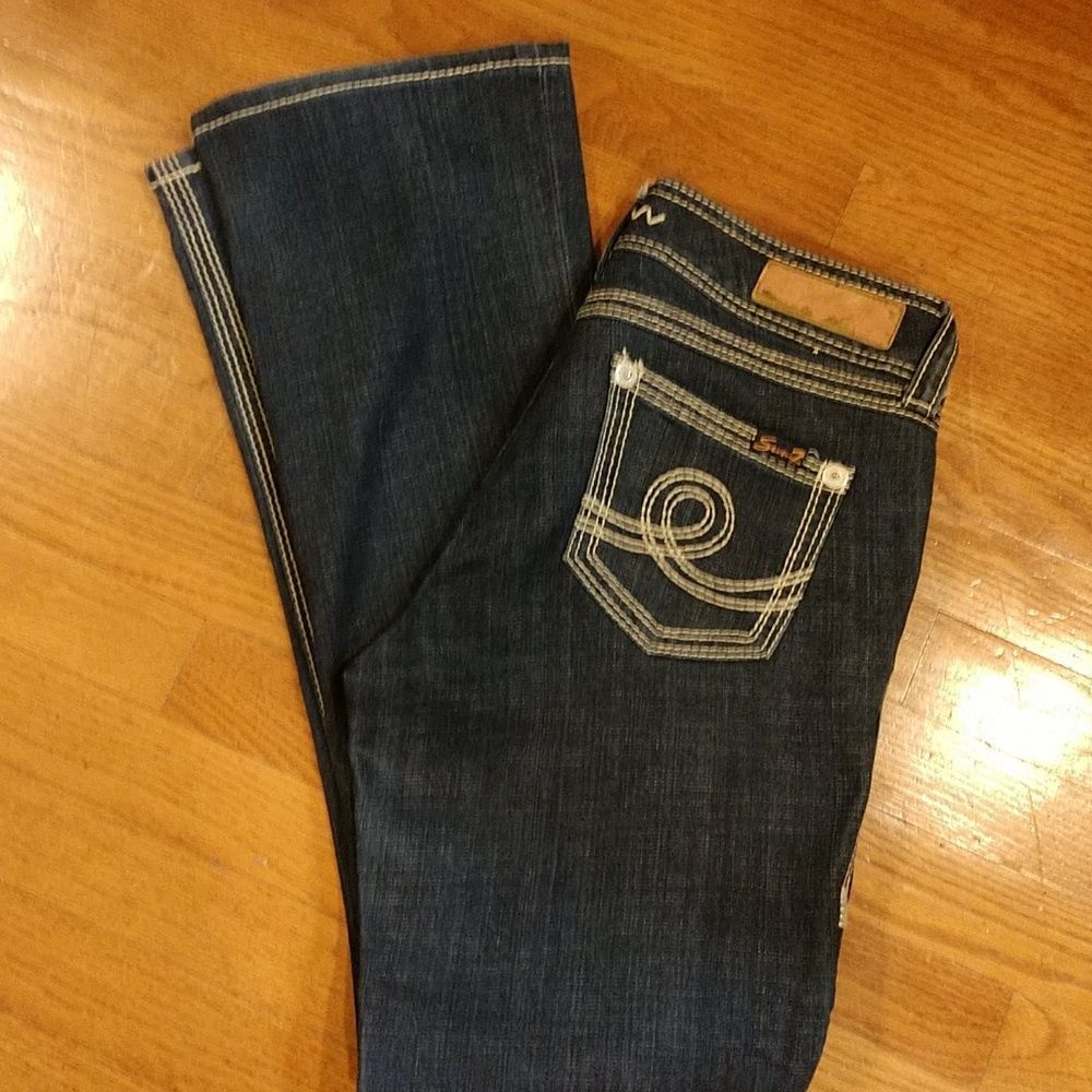 Women’s Dark Blue Bootcut Jeans with Contrast Stitching